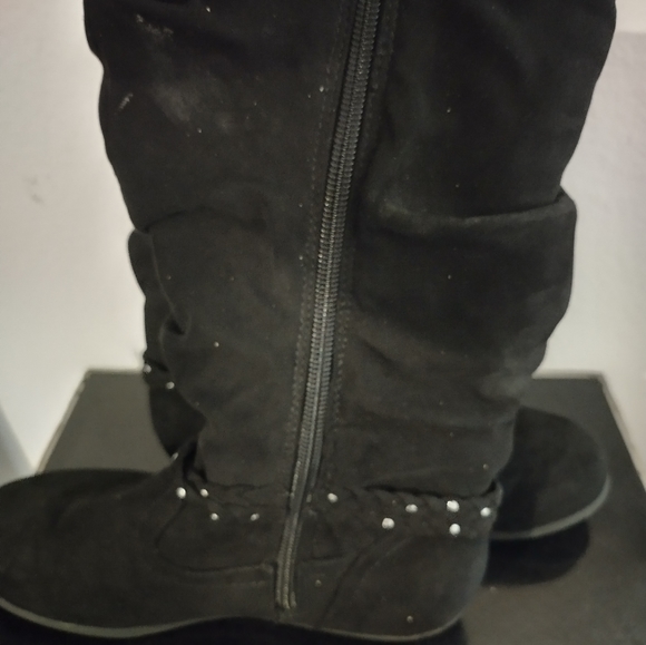 GIRLS BOOTS JUST IN TIME FOR WINTER - Picture 6 of 6